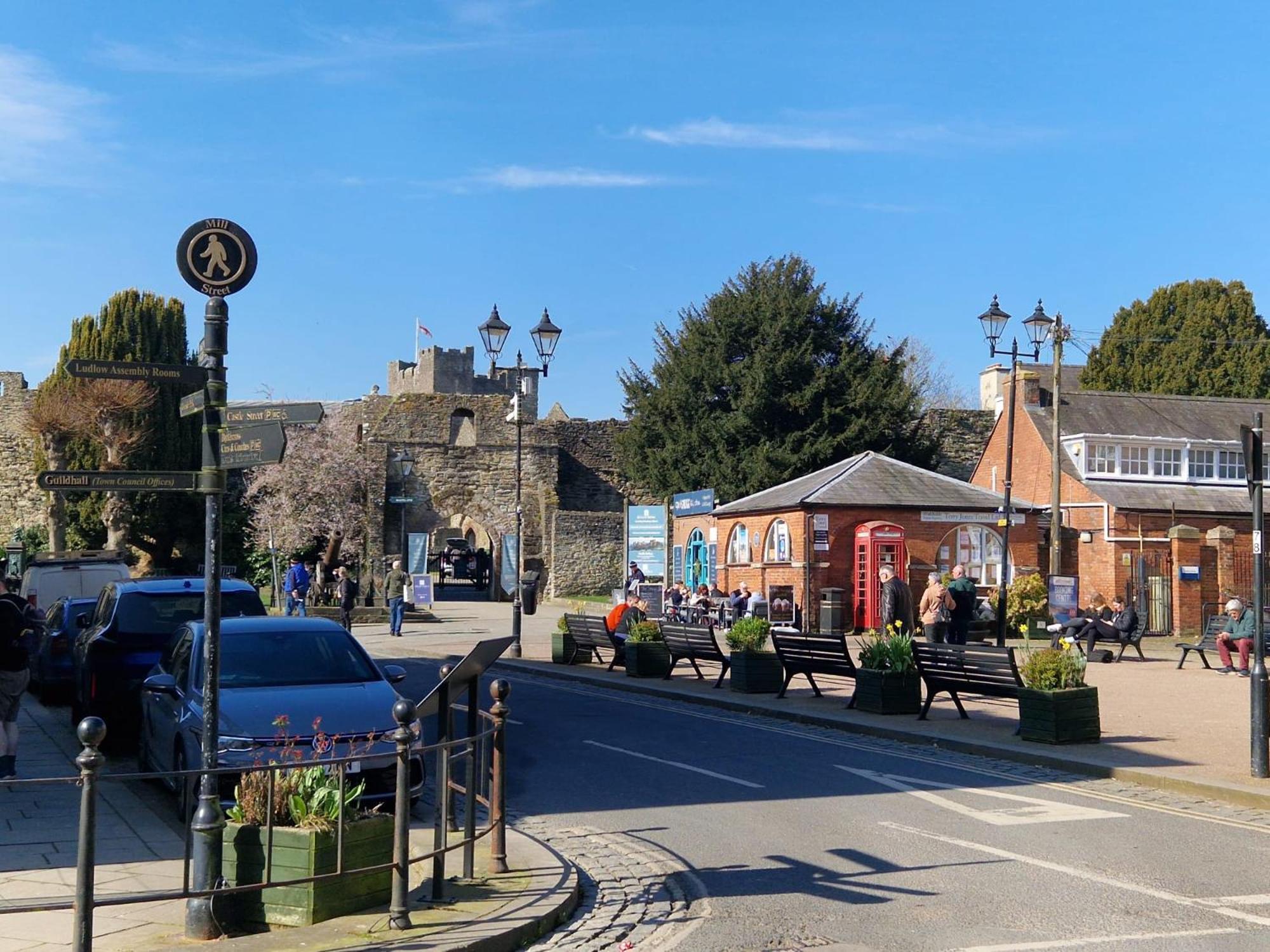 Ludlow - Linnet House - Well Presented Townhouse With Parking - Perfect Location For Exploring On Foot, Sleeps Up To 8 Guests - Hosted By Rentmyhouse מראה חיצוני תמונה