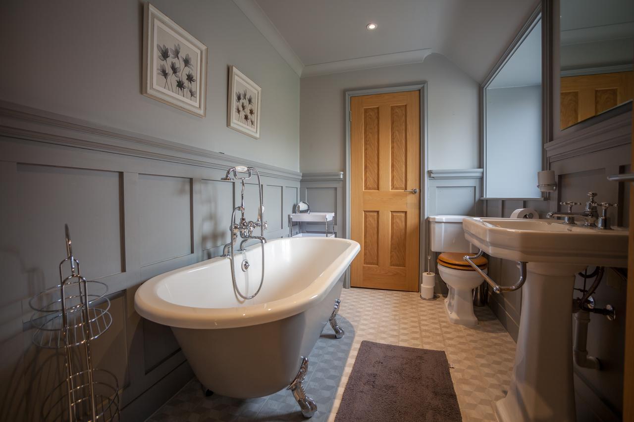 Ludlow - Linnet House - Well Presented Townhouse With Parking - Perfect Location For Exploring On Foot, Sleeps Up To 8 Guests - Hosted By Rentmyhouse מראה חיצוני תמונה